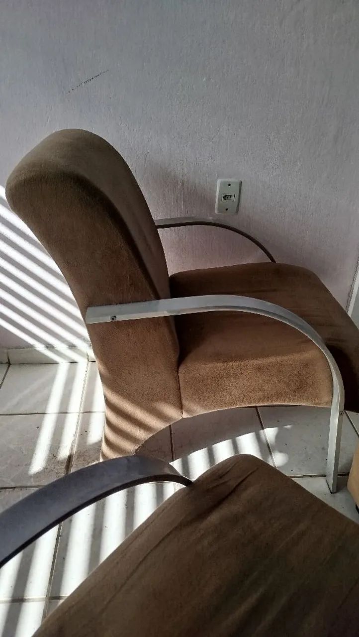 2 Poltronas com Puff - Foto 4