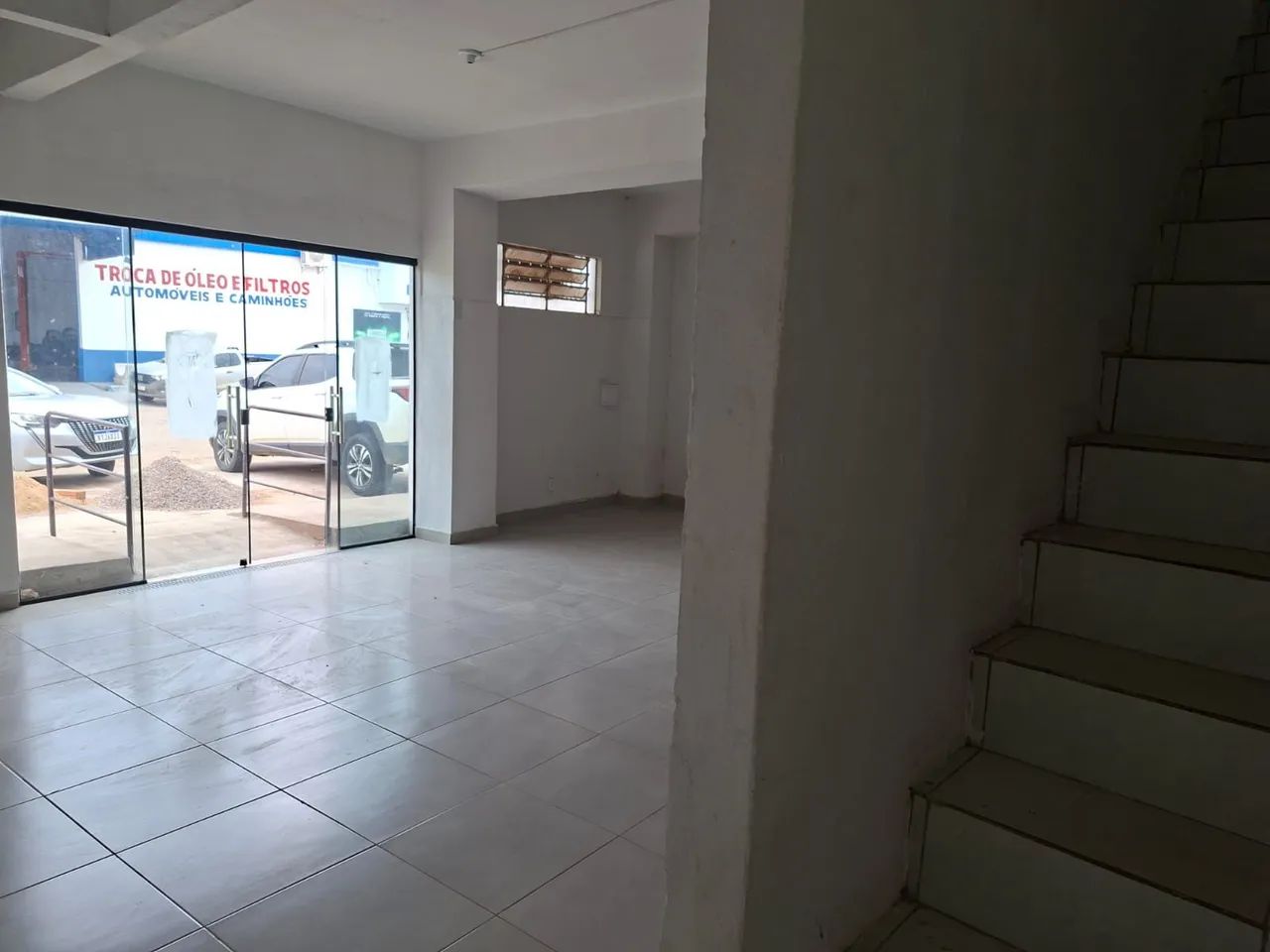 Sala comercial térrea e grande sala sobreloja - Foto 3