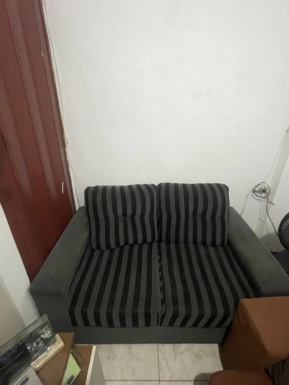 Sofá Dois Lugares Semi-Novo - Foto 2