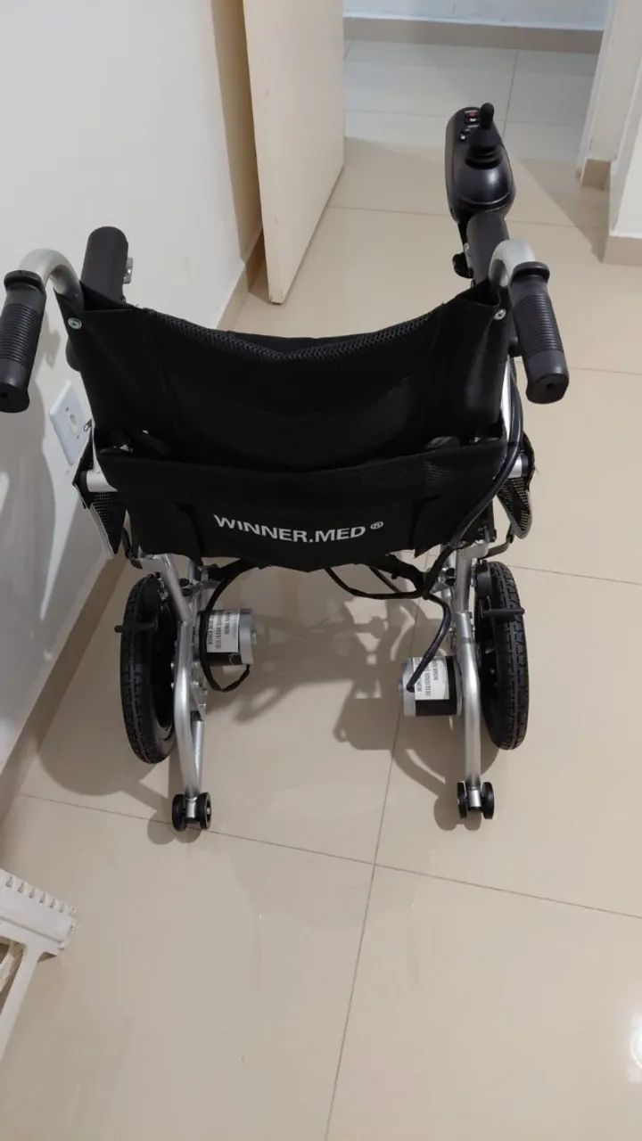 Cadeira de Rodas Motorizada  - Foto 2
