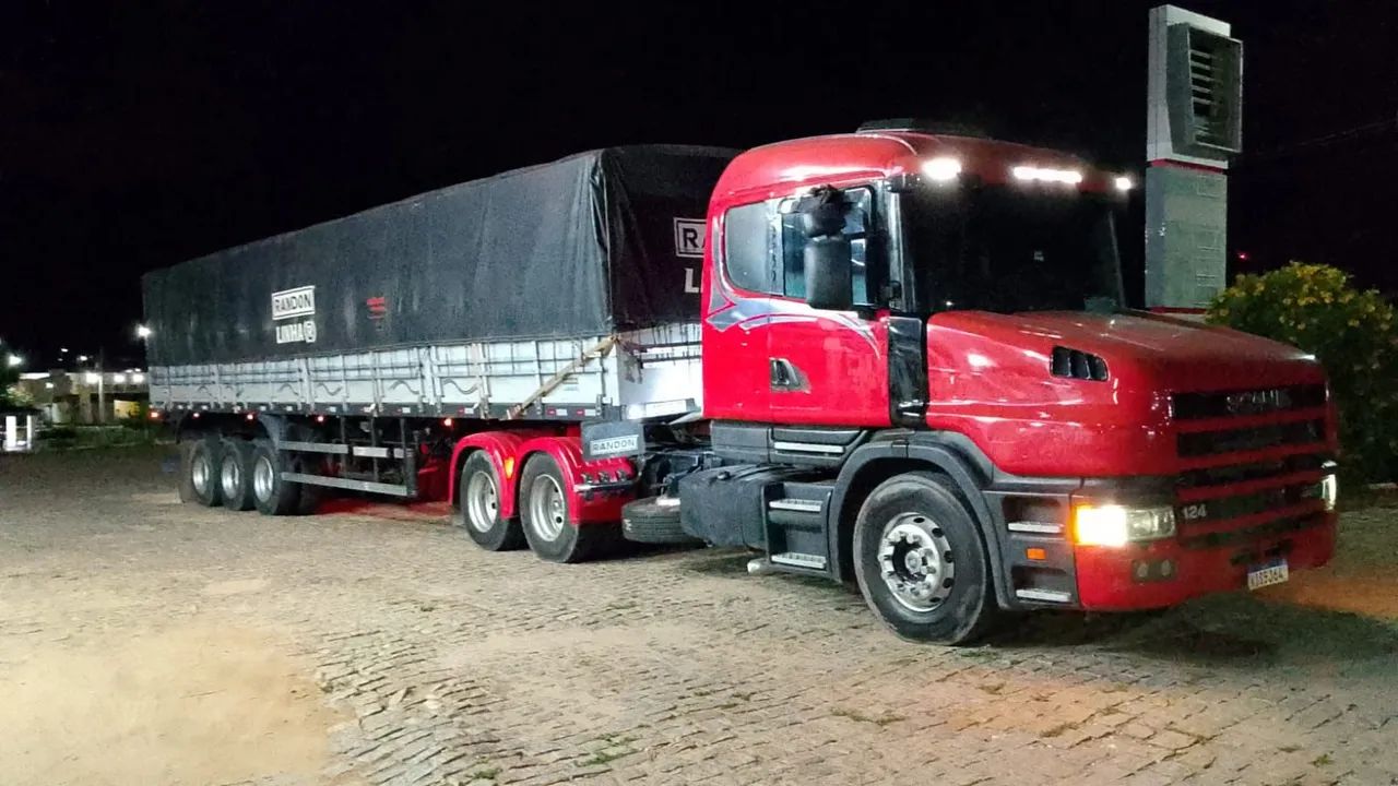 Vendo Scania muito bem conservada - Foto 2