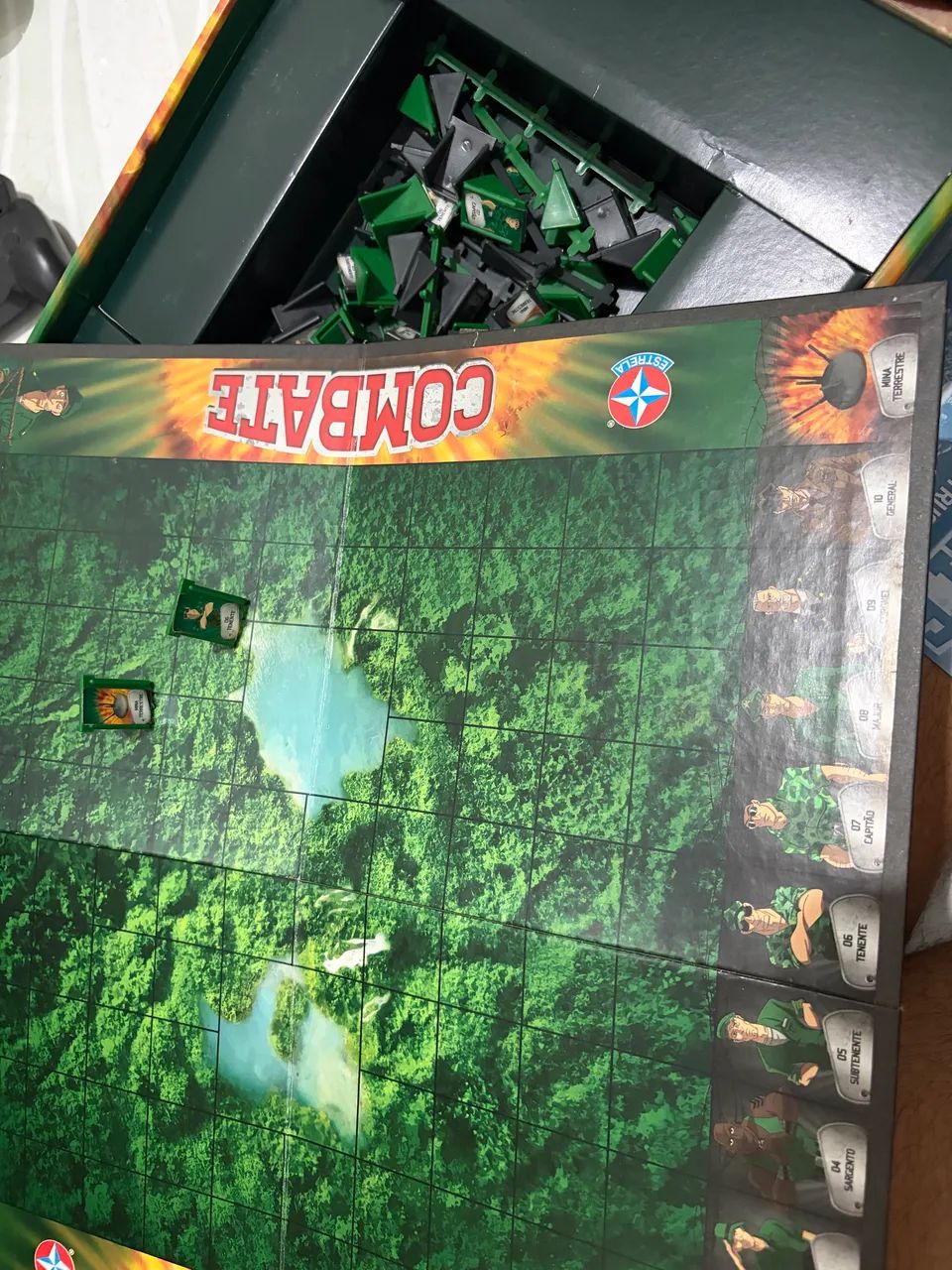 Vendo jogo de tabuleiro COMBATE - Foto 2