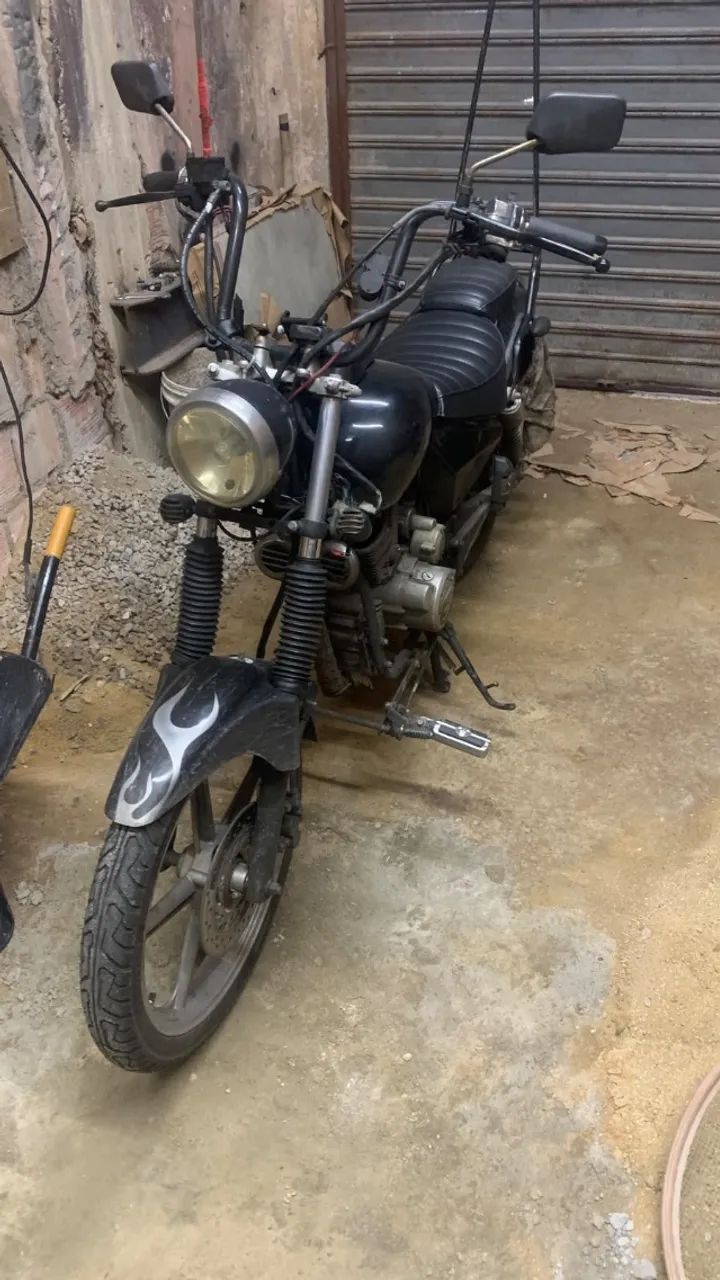 Dafra Kansas 150