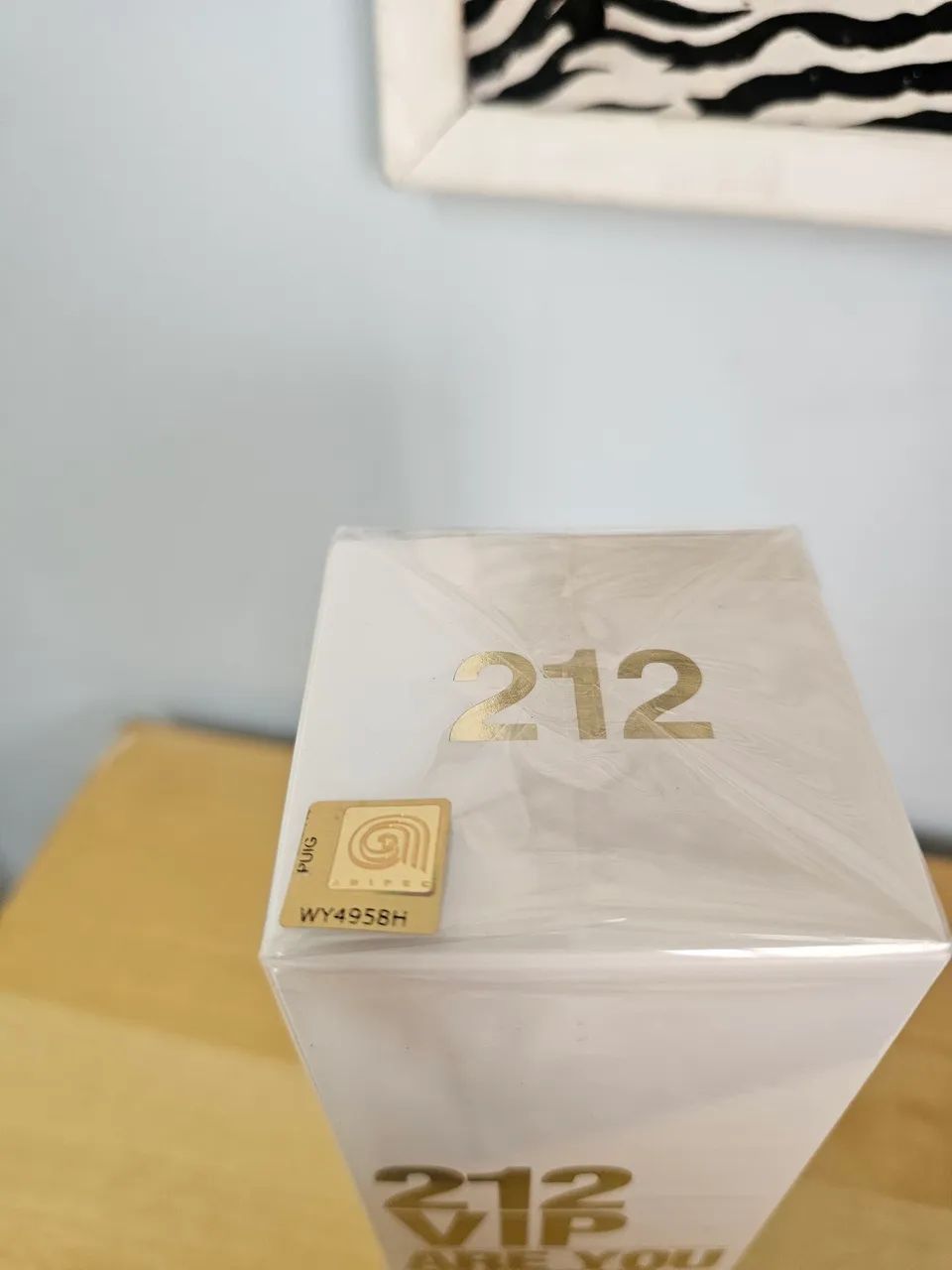 Perfume Carolina Herrera 212 Vip  - Foto 3