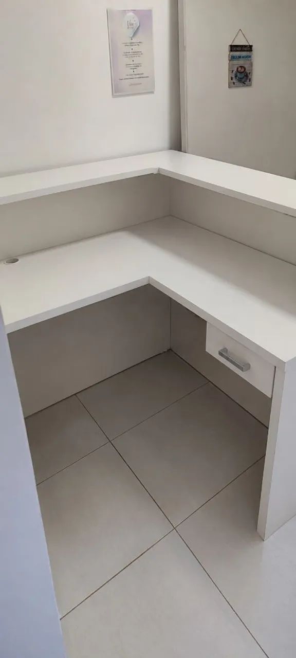 Balcão de recepção 