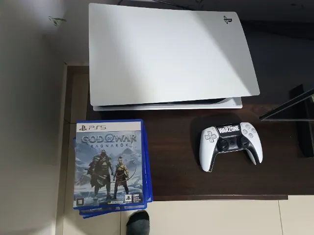 Ps5 com 1 controle e 8 jogos  - Foto 2