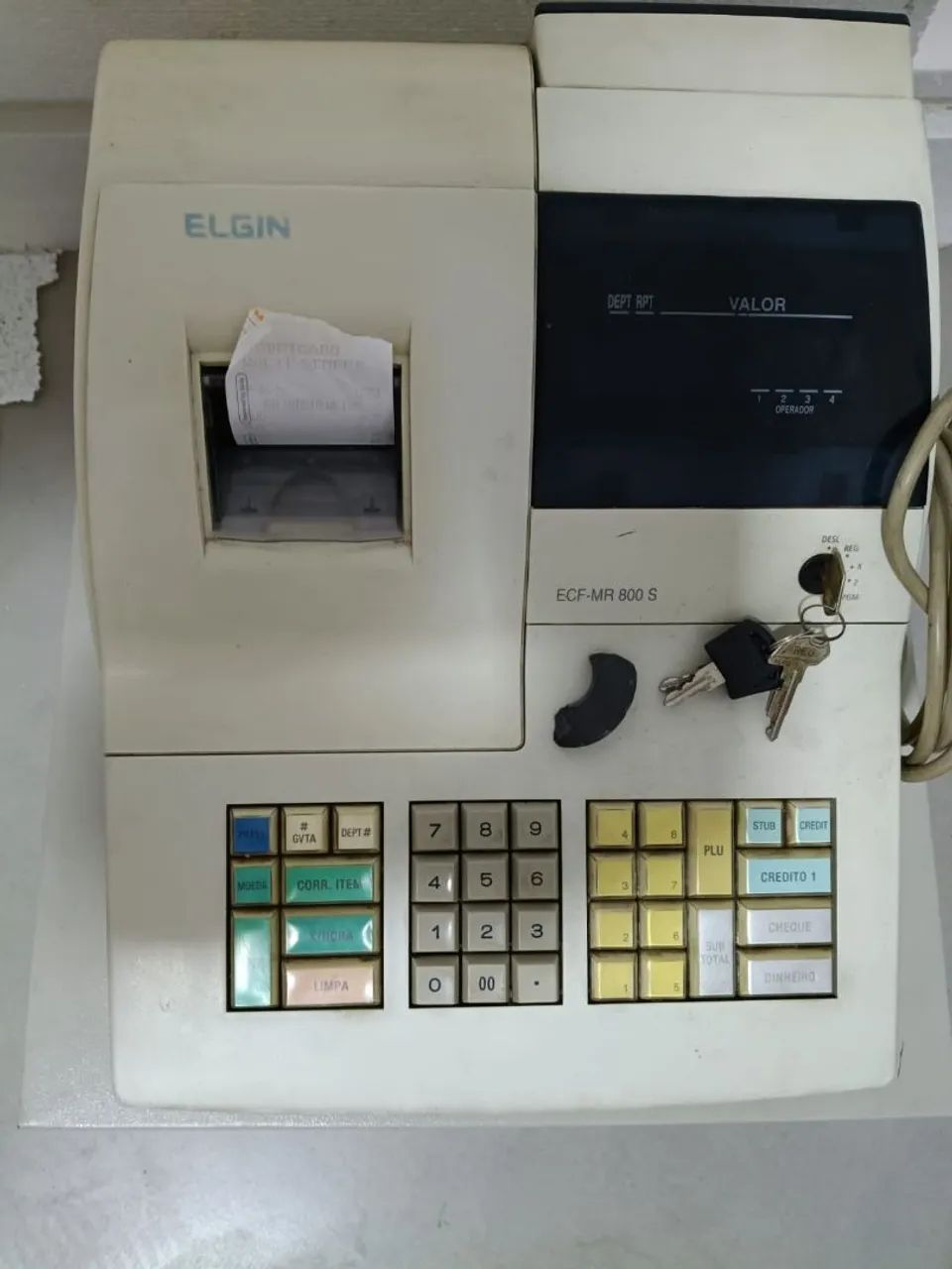 Caixa registradora Elgin