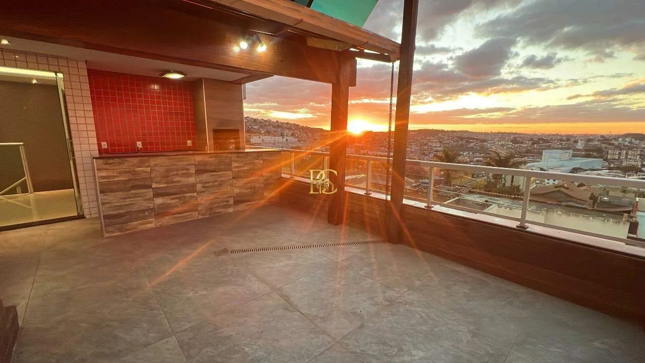Cobertura Exclusiva com 3 Quartos, Jacuzzi e Vista Panorâmica - Foto 4