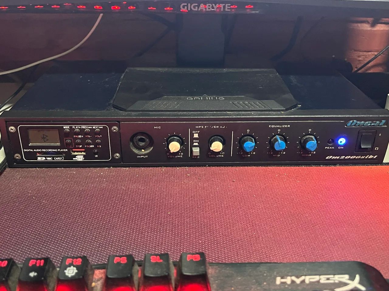 Amplificador + subwoofer ativo + 4 caixas