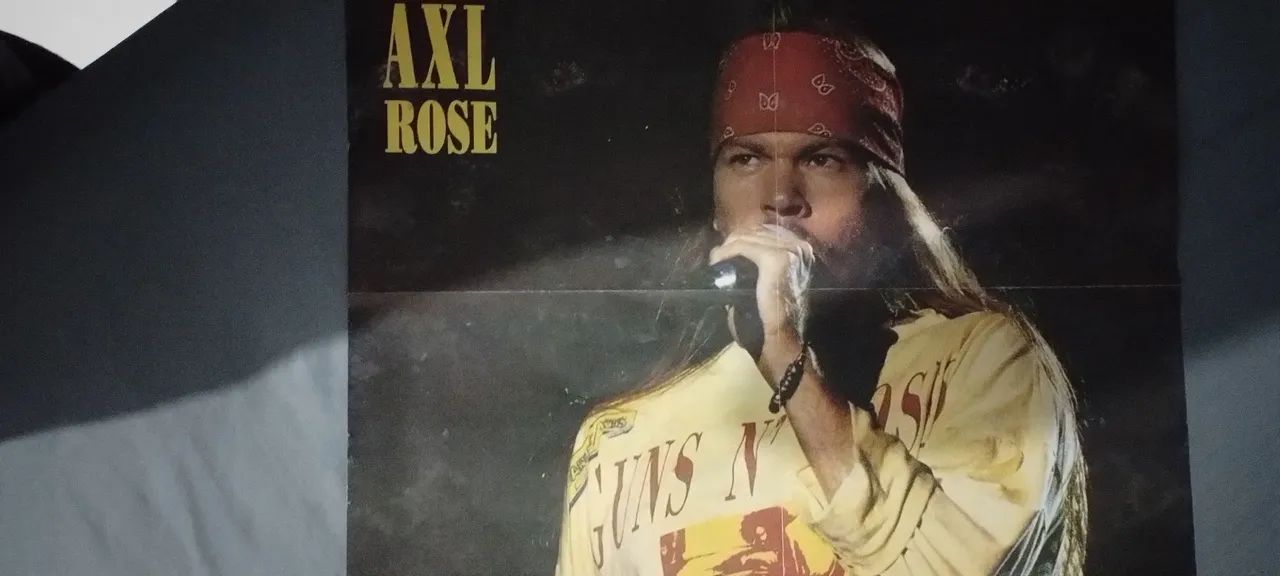 Poster Axl Rose- raridade 1992 - Foto 3