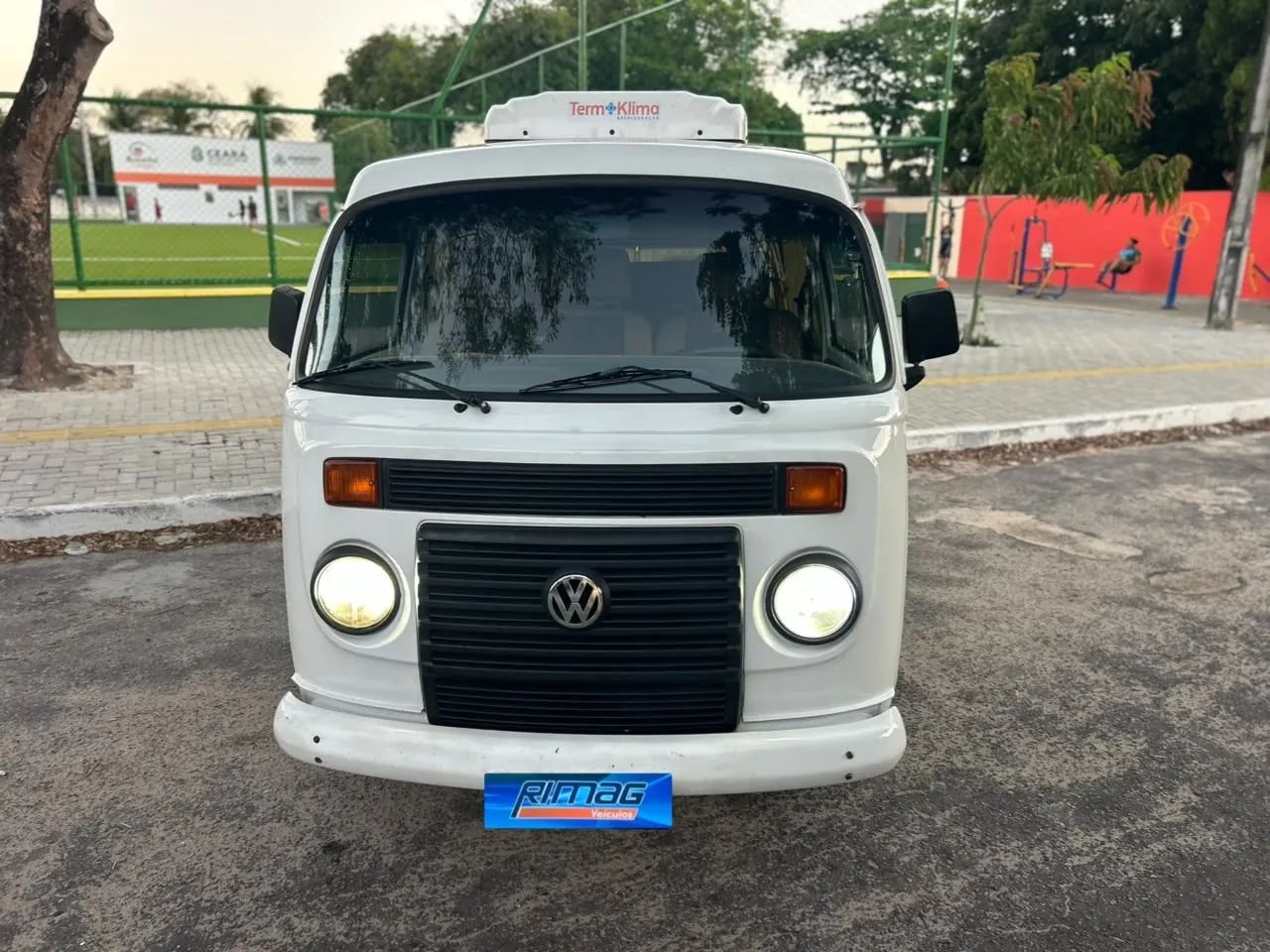 Volkswagen Kombi STANDARD 1.4 MI TOTAL FLEX 8V 2010