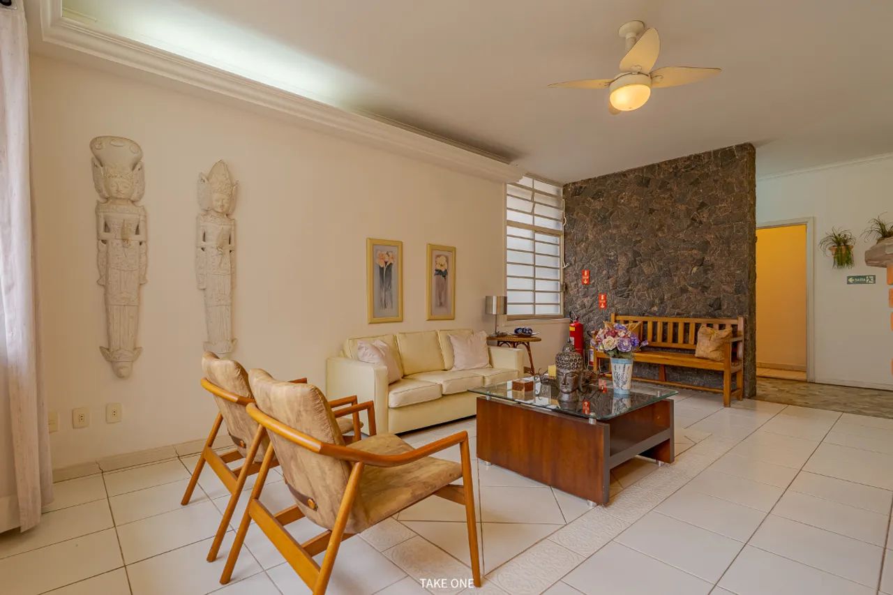 Casa comercial para venda em Cambuí, 300m²