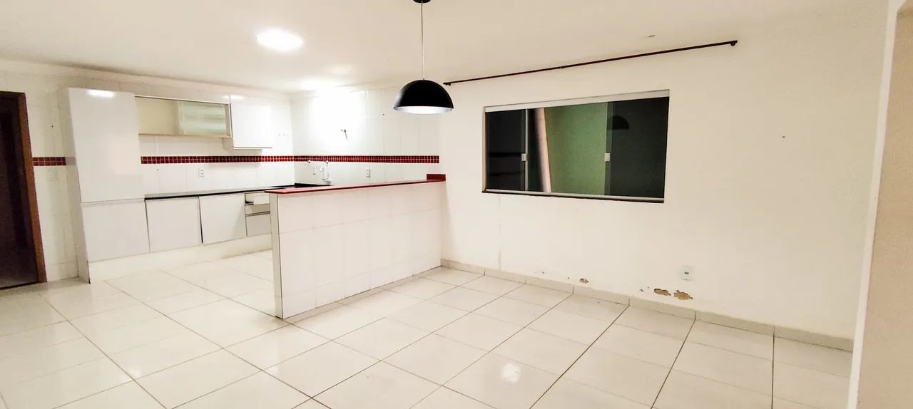 ? ALUGA-SE - IMÓVEL AMPLO E CONFORTÁVEL! - Foto 5