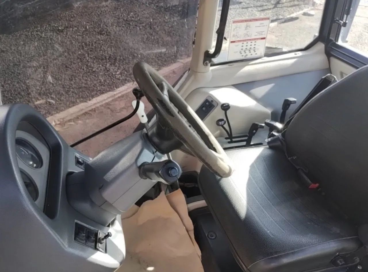 Trator Valtra BM100 ano 2018, 4x4, com 5.400 horas, em MG - Foto 6