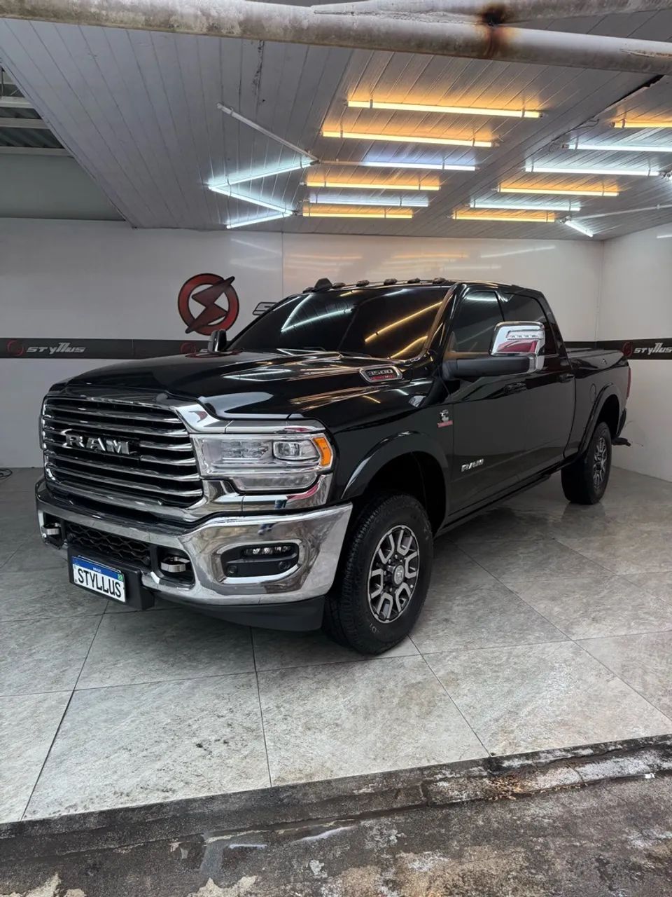 Ram 3500 LIMITED LONGHORN 6.7 TB CD DIESEL 2023