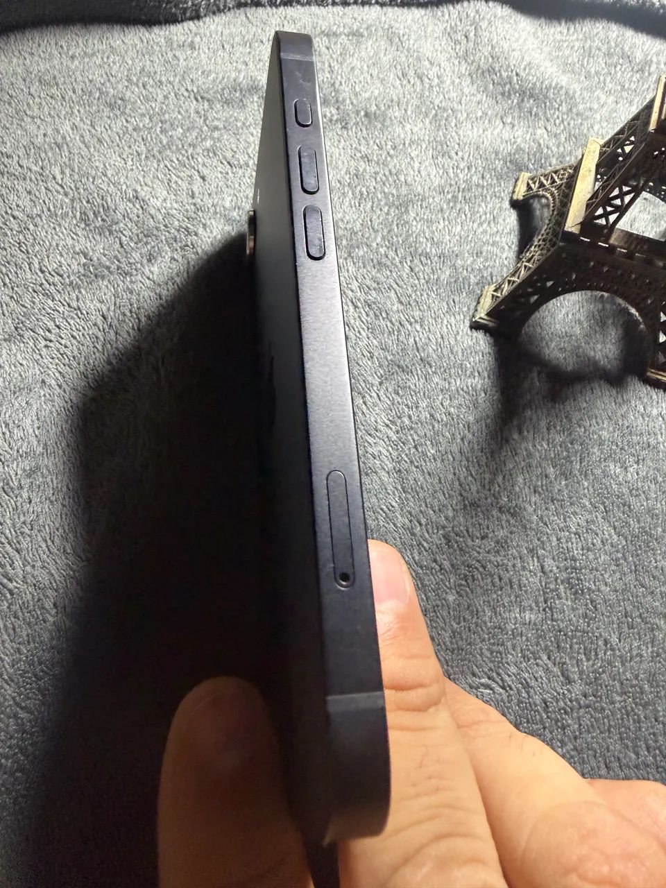 iPhone 16E 128GB  - Garantia Ilimitada Apple até 01/12/2026 - Foto 4