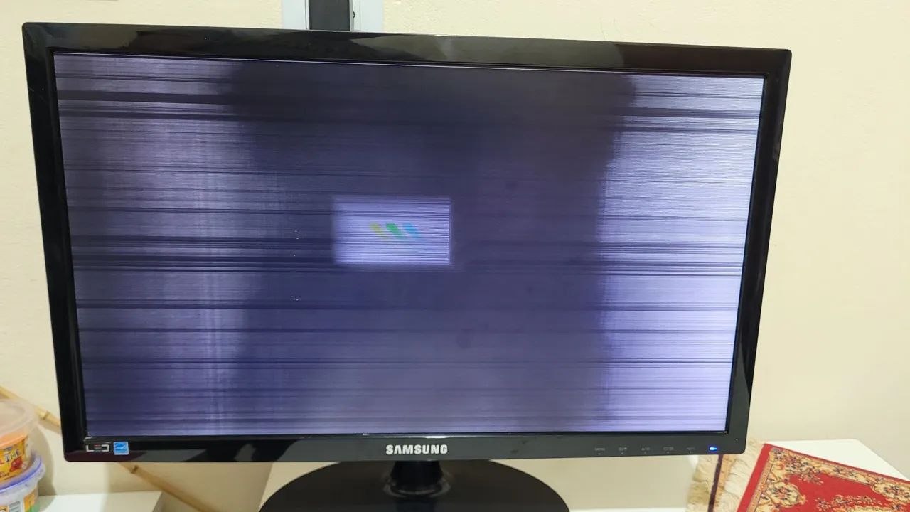 Monitor com defeito Samsung SyncMaster SA300 - Foto 4