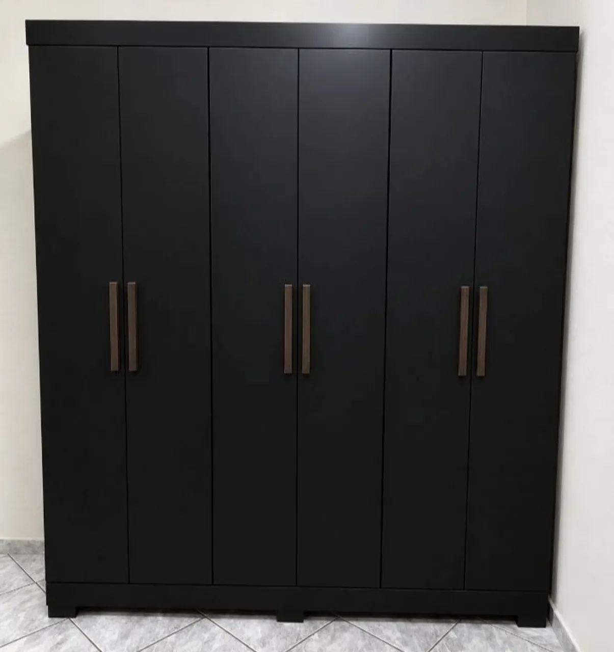 Guarda roupa preto 100% MDF 