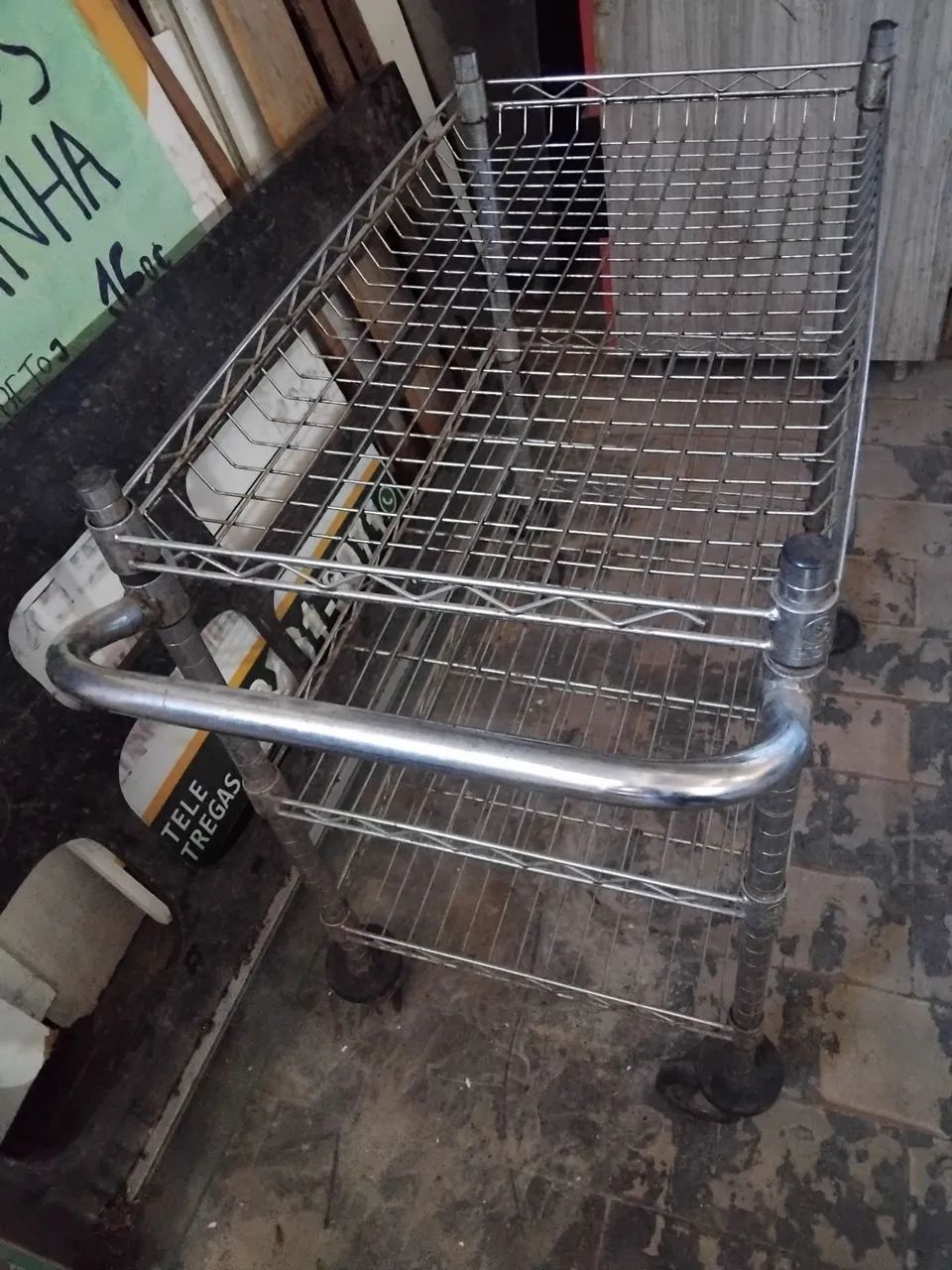 Carrinho com rodinha (inox,aço multiuso 