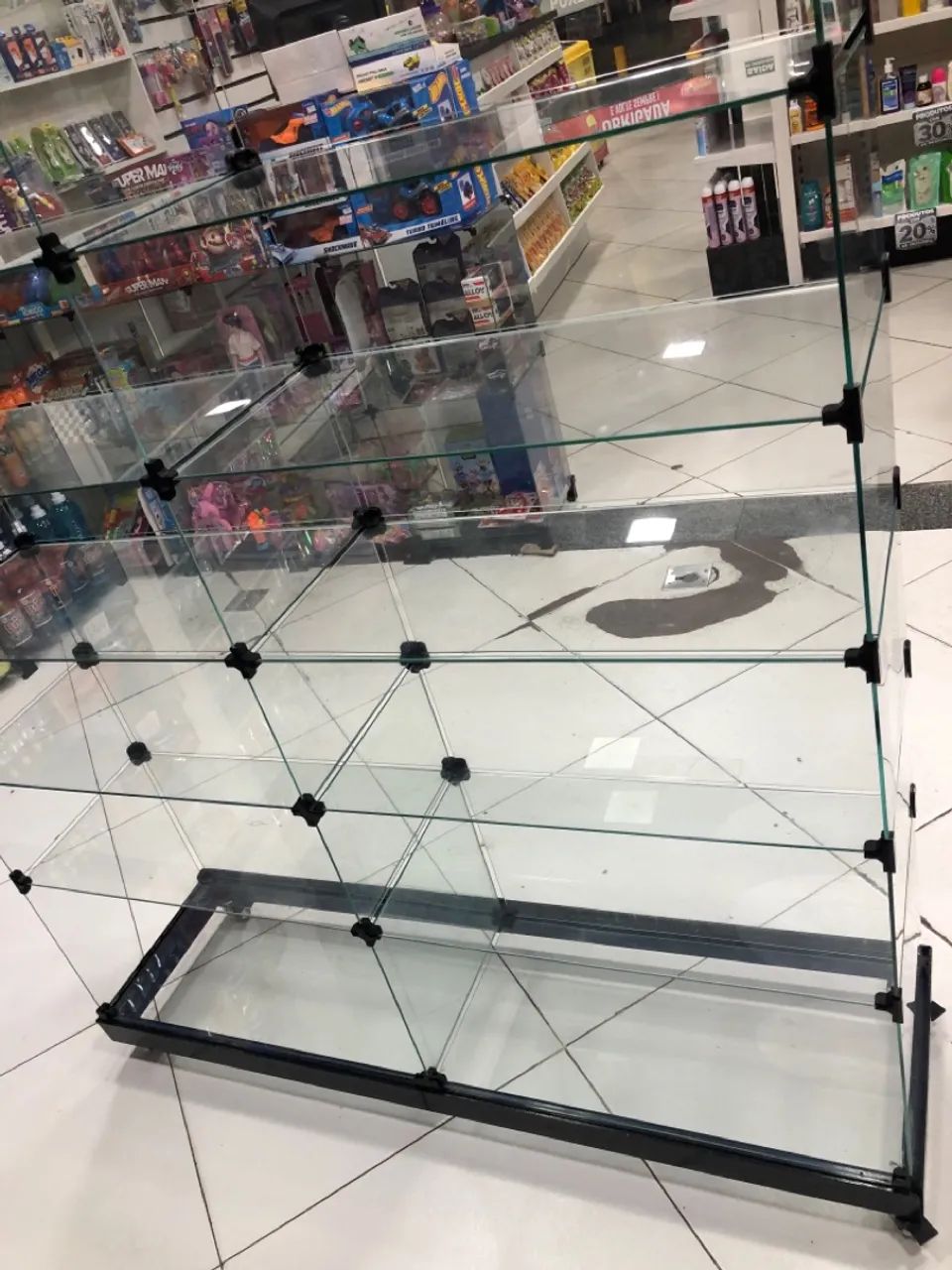 Vitrine prateleira de vidro com rodinhas 