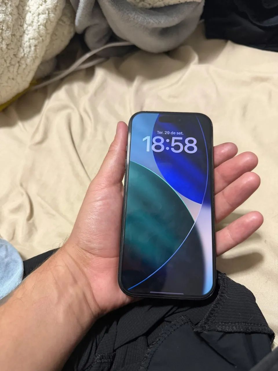 iPhone 16 pro 256Gb - Foto 3