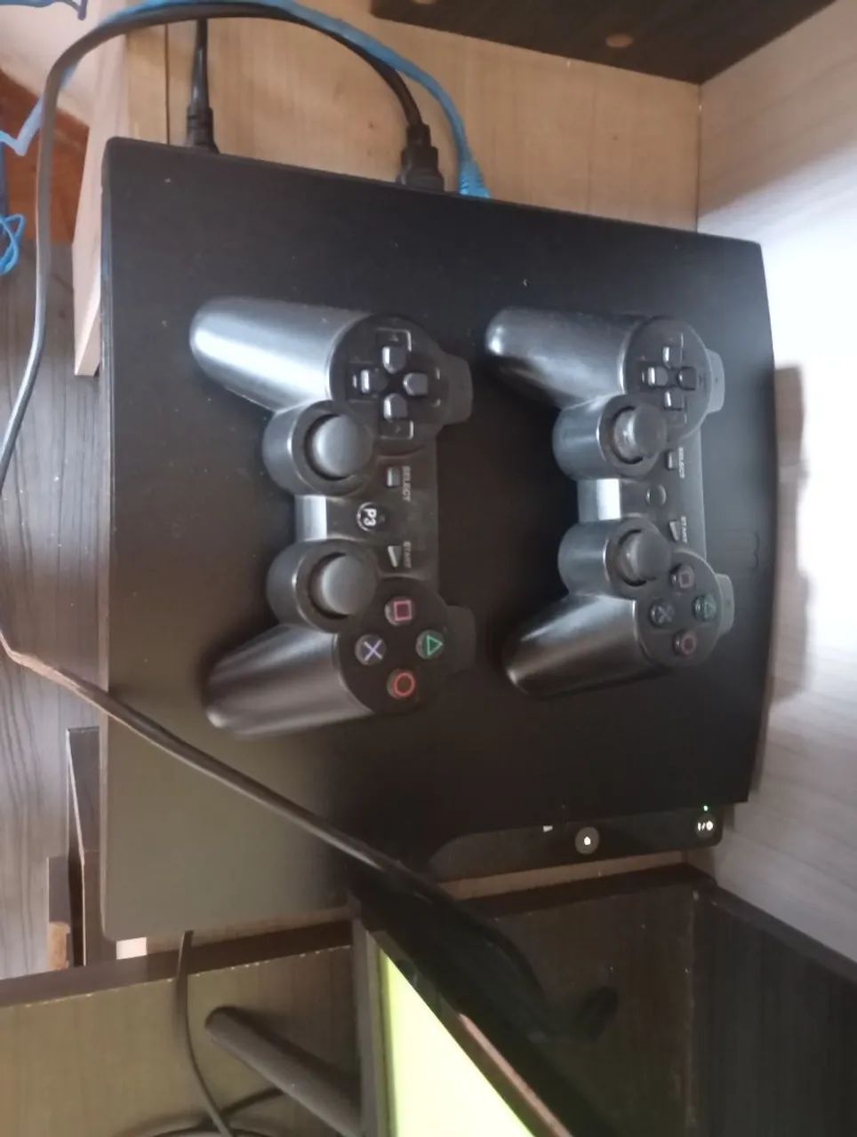 Ps3 destravado com 2 controles 