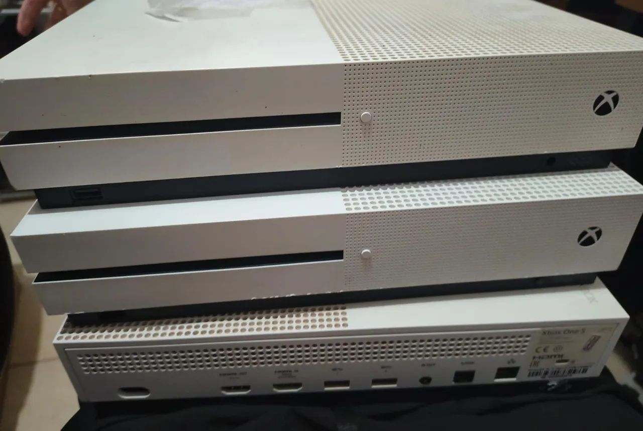 3 Xbox One S com Defeito