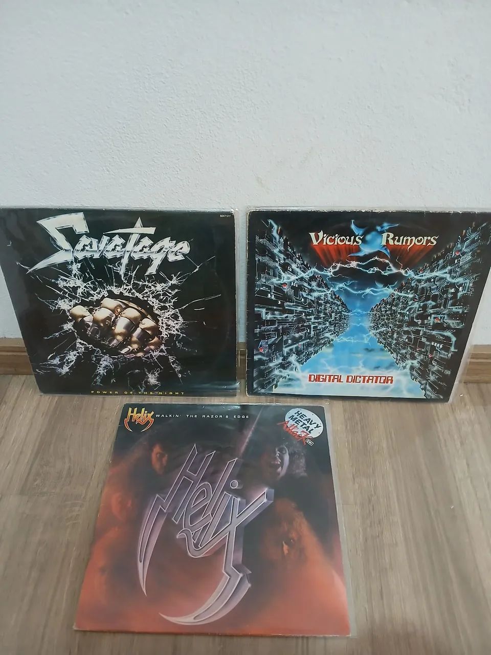 Disco vinil Savatage Helix e Vicious Rumors - LER