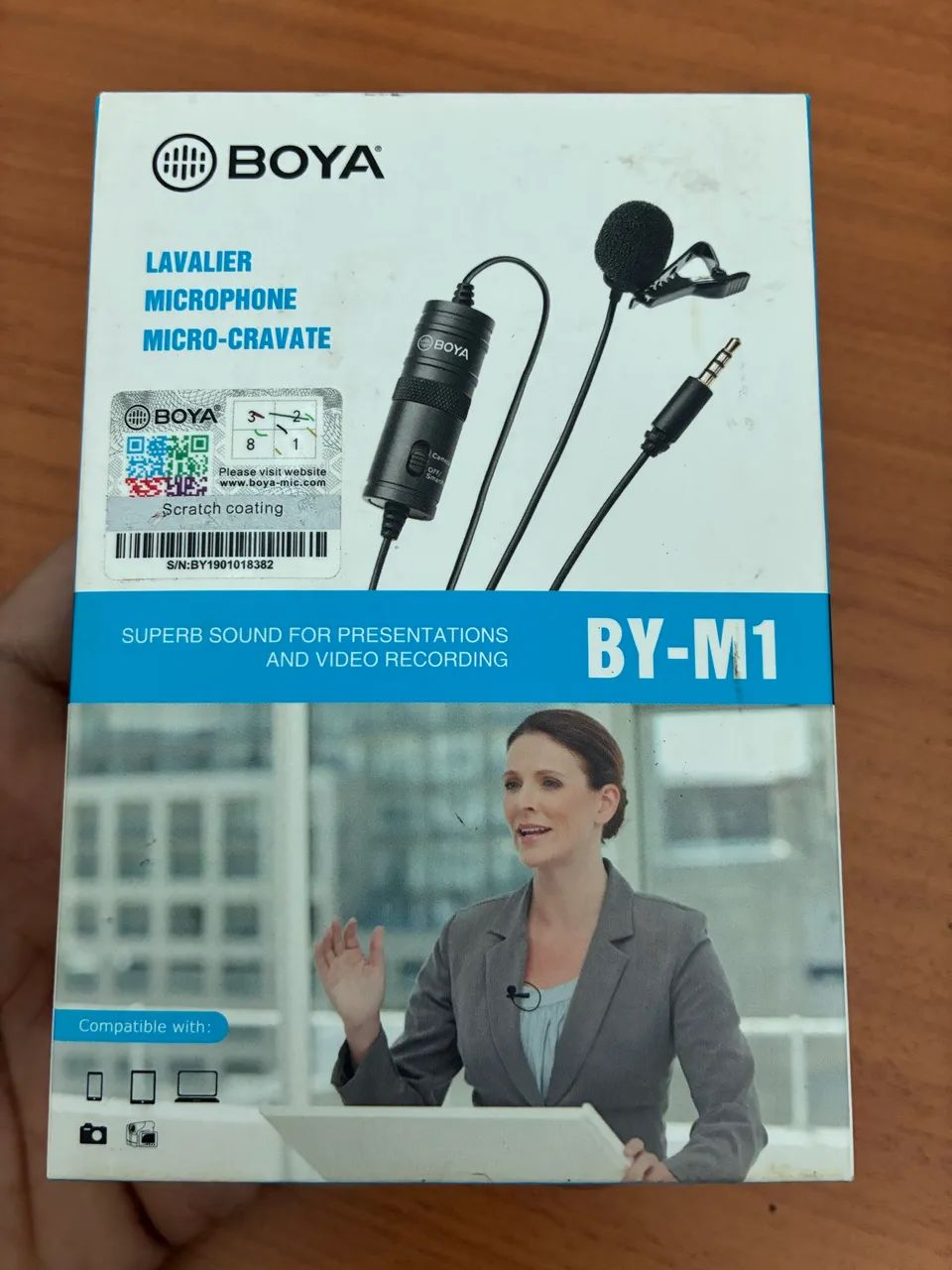 Microfone de Lapela Boya para câmeras e smartphones 