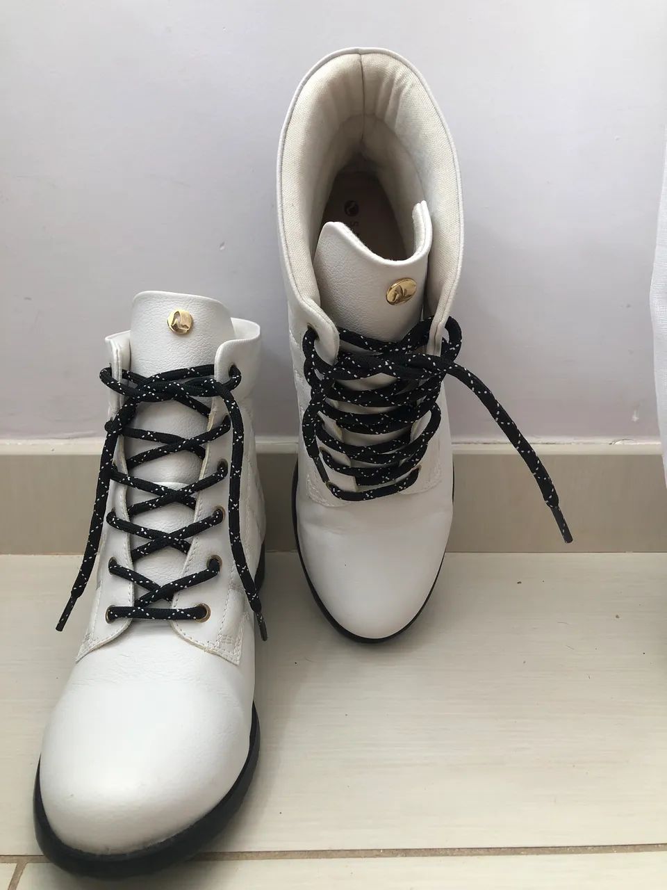 Coturno branco / bota branca - Sapatinho de Luxo tam. 37 - Foto 3