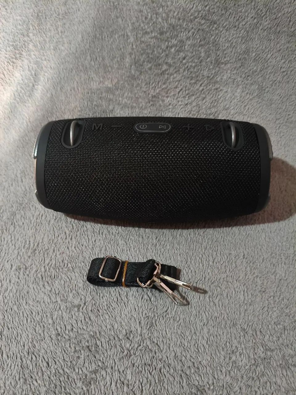 CAIXA DE SOM BLUETOOTH PORTÁTIL - 25 CM