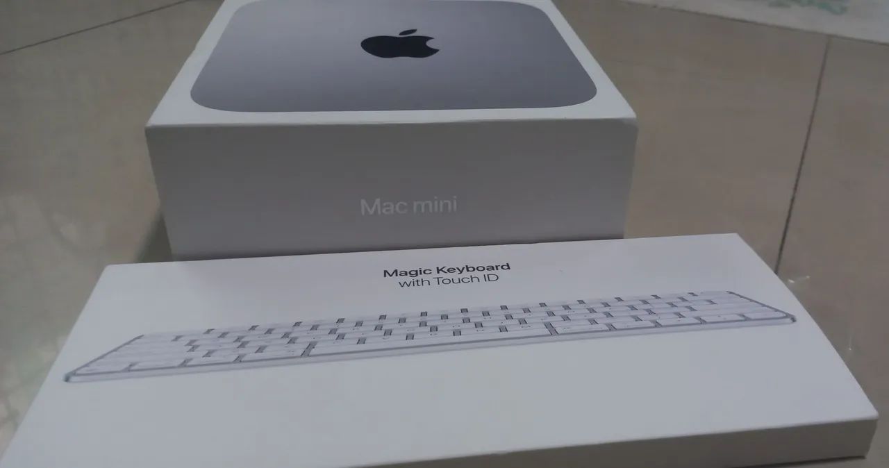 MINI MAC COM TECLADO ORIGINAL 