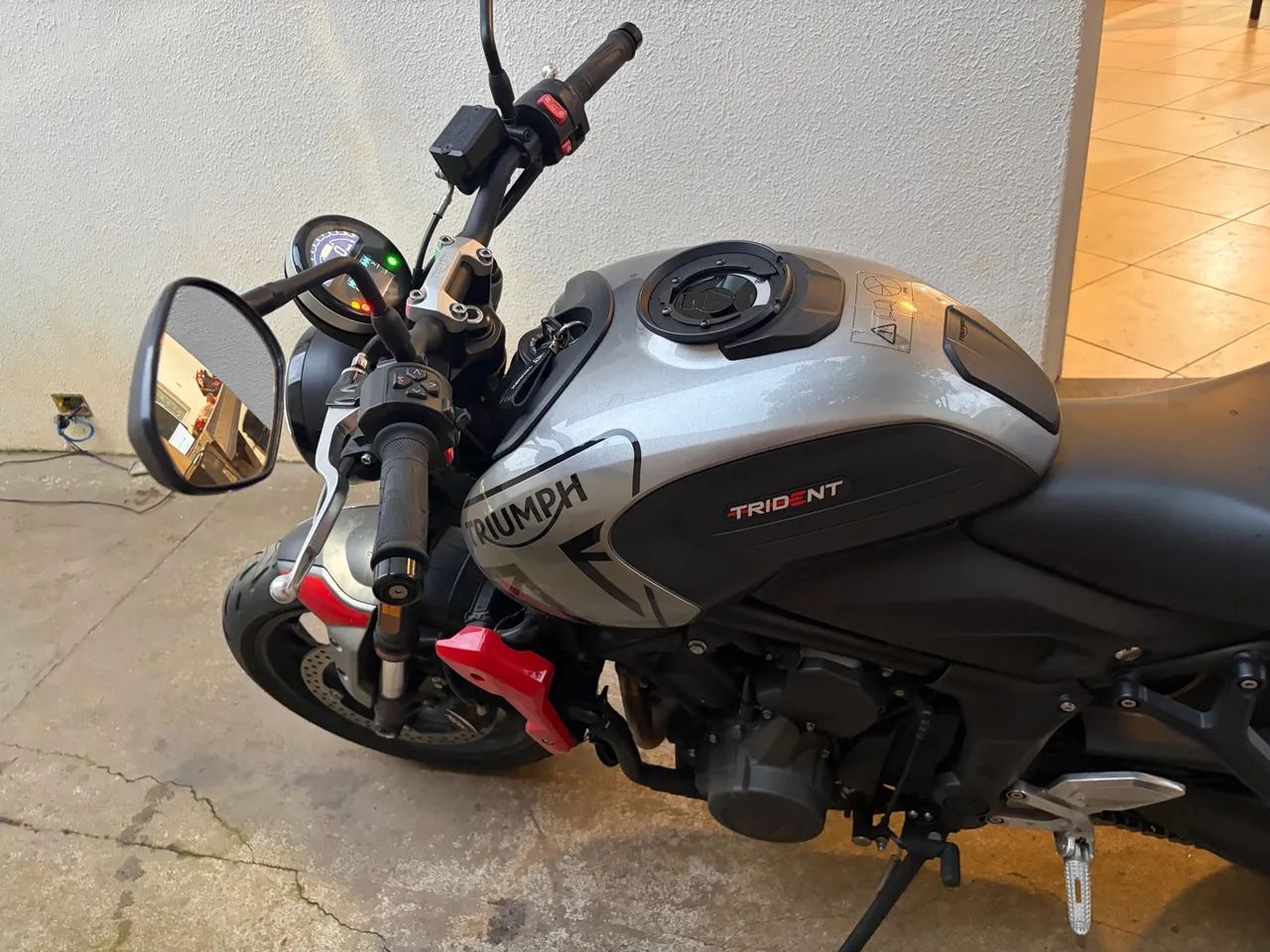 Triumph Trident 660 em estado de nova - Foto 5