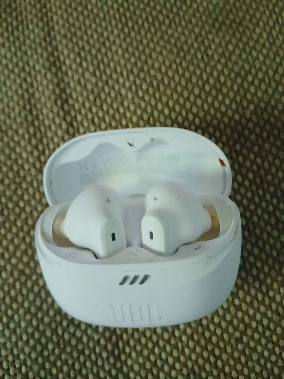 Jbl tune beam 2