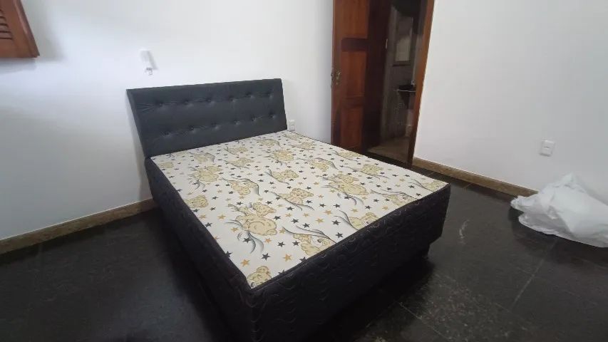 Cama Box Casal muito nova