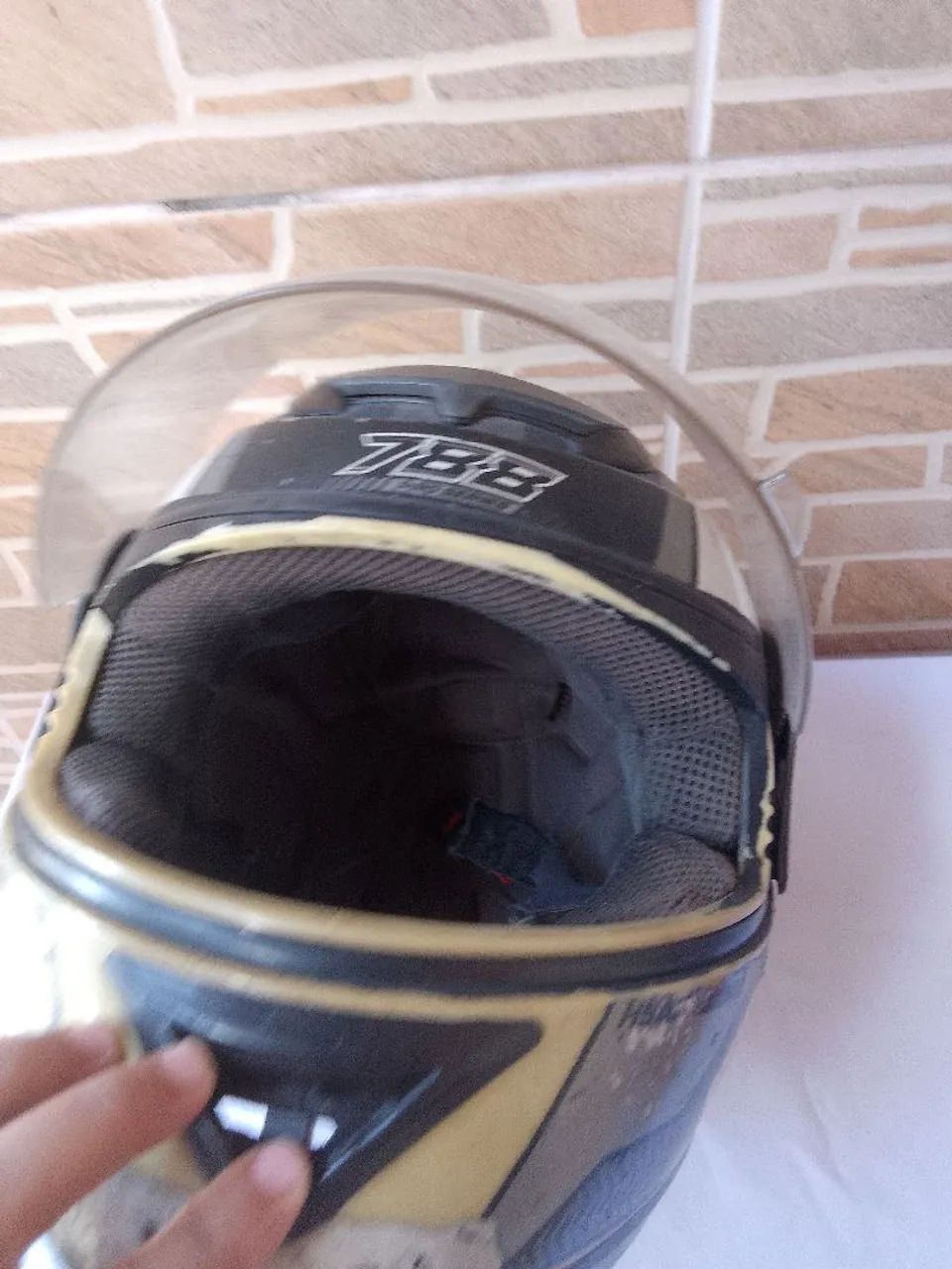 Capacete usado 
