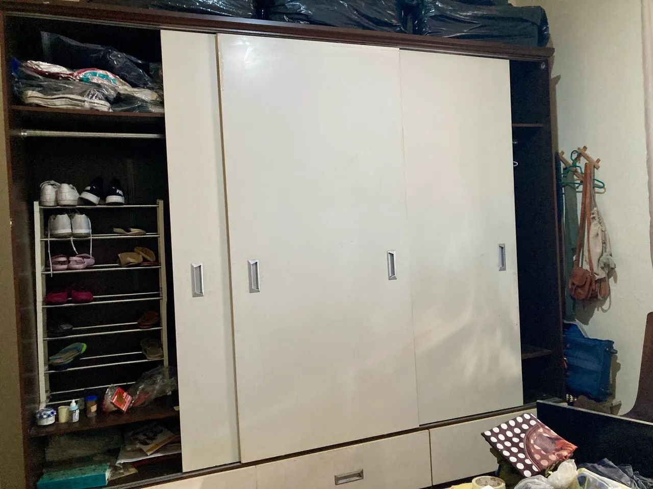 Guarda Roupa     Branco.  Em estado Bom.     - Foto 2