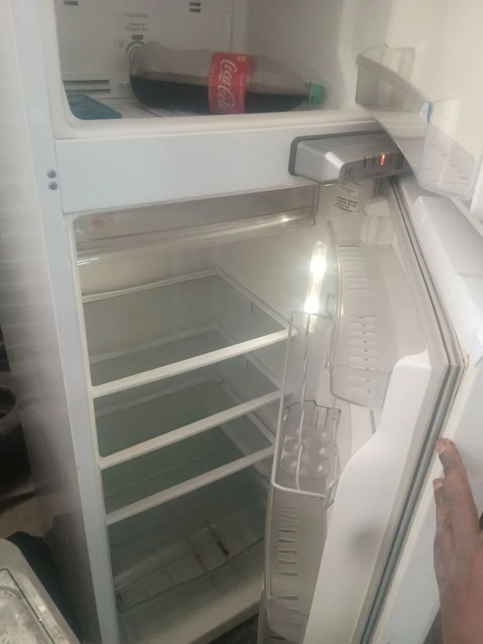 Geladeira semi nova