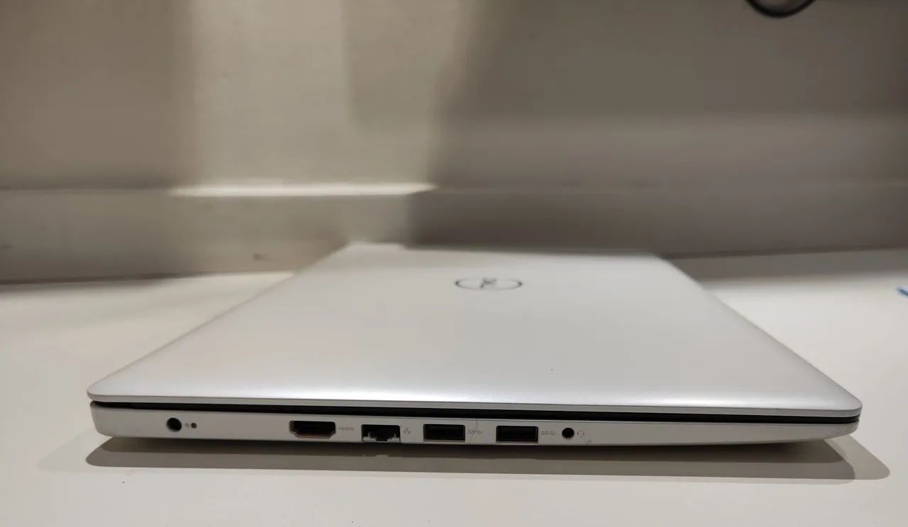 Notebook Dell i5 8gb DDR4 SSD Nvme 256gb placa de vídeo dedicada
