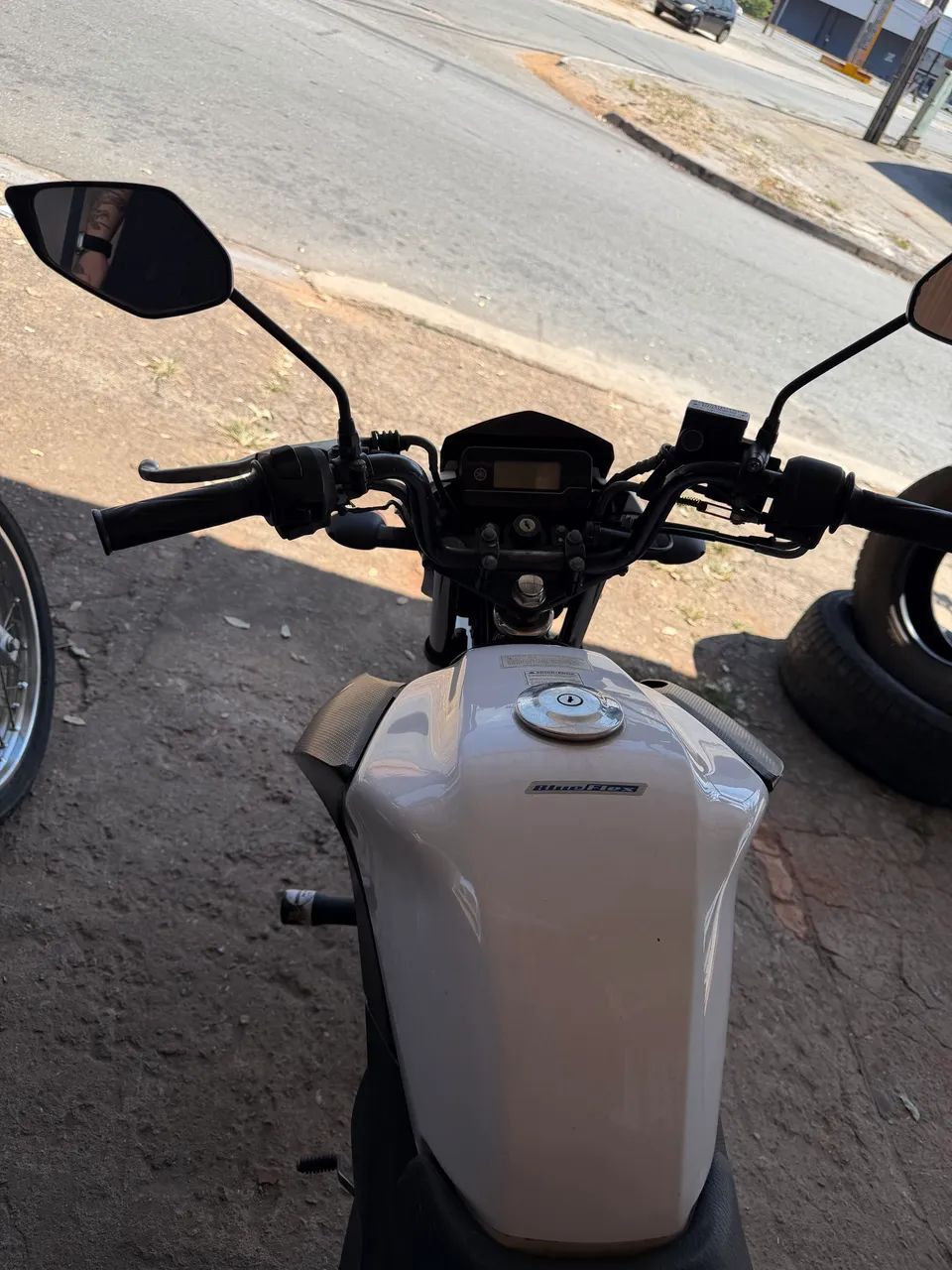 Yamaha Factor 150 Branca  - Foto 4