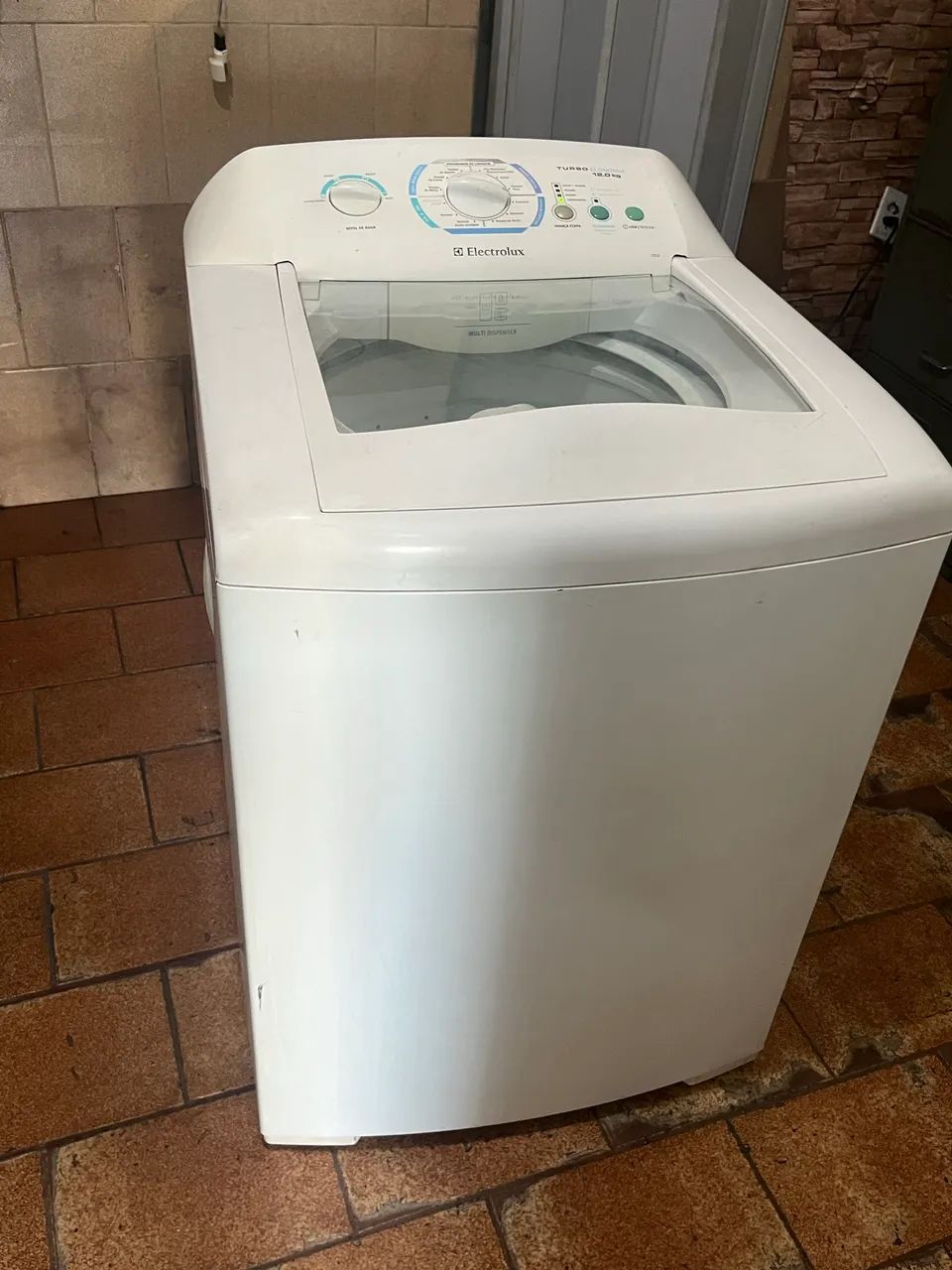 Máquina de lavar Electrolux 12 kilos funcionando perfeitamente  - Foto 5