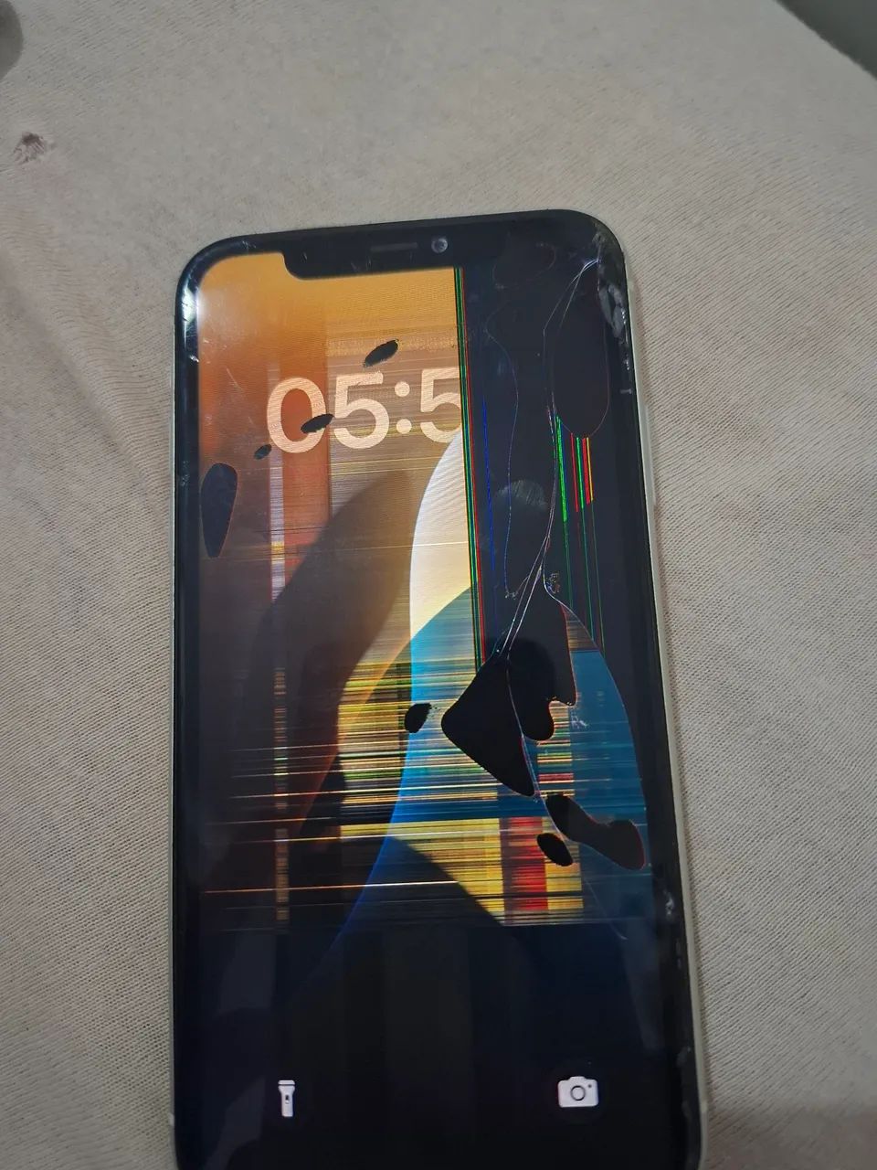 Iphone 11 - tela da frente quebrada 
