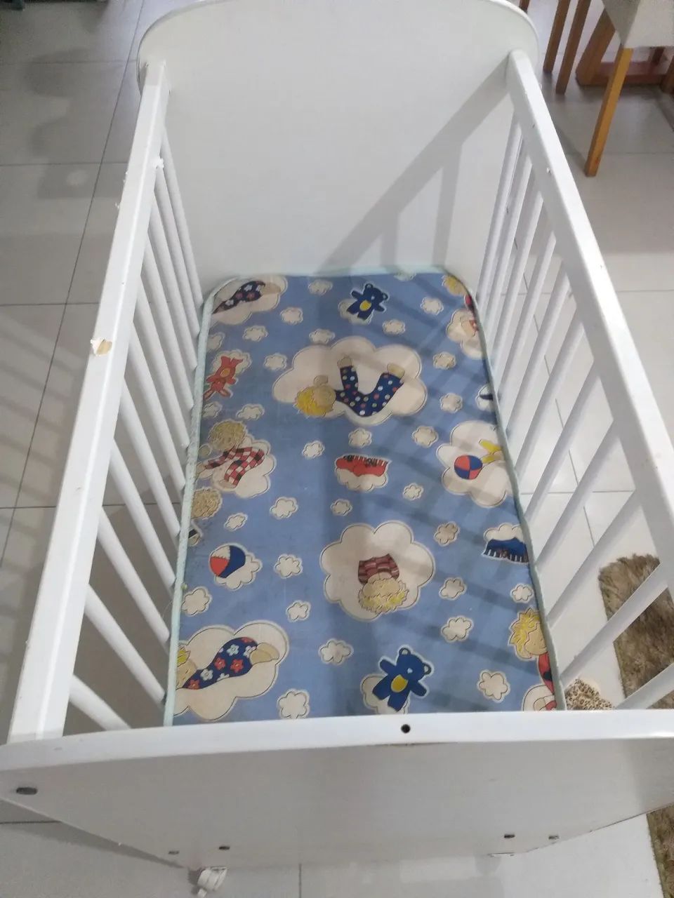 Berço infantil bem usadinho com colchão  - Foto 2