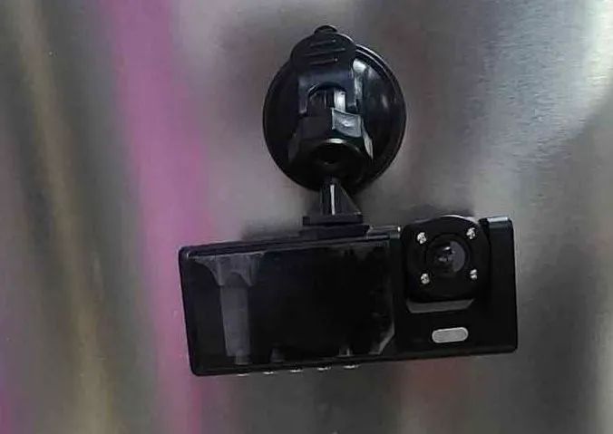 Camera altomotiva 