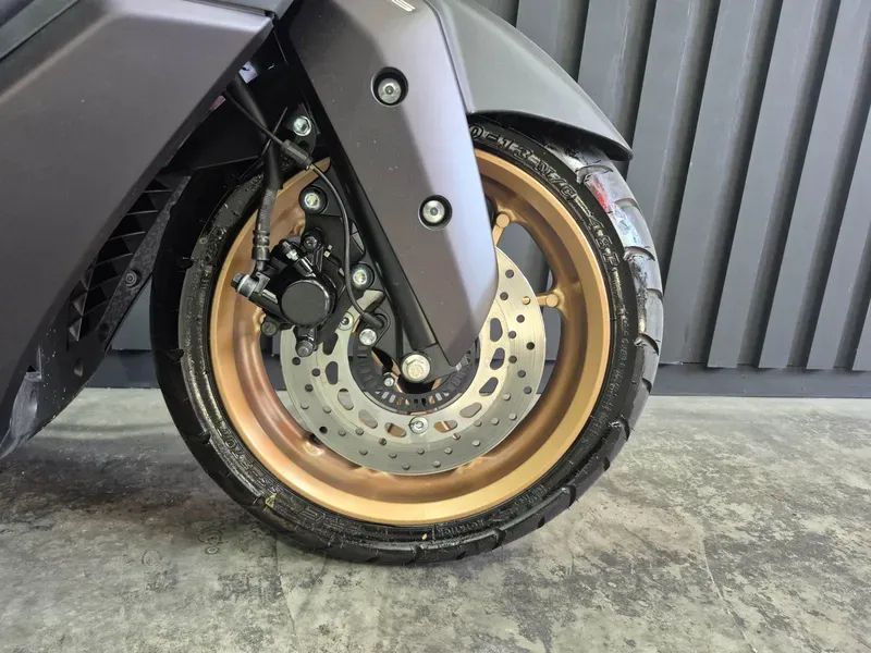 Yamaha NMax 160 cc  - Foto 3
