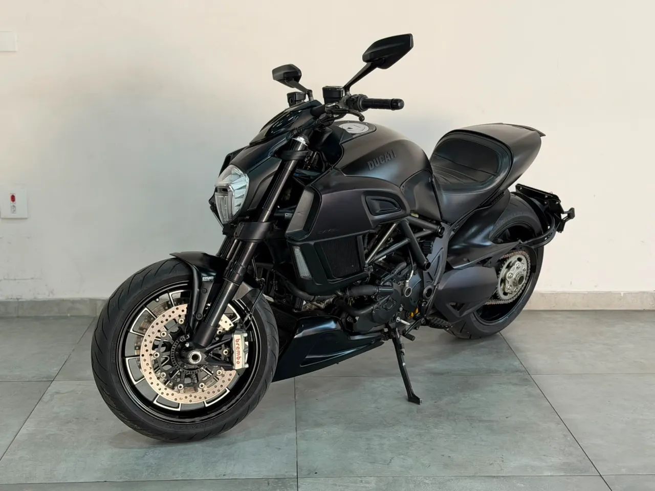 Ducati Diavel Dark 
