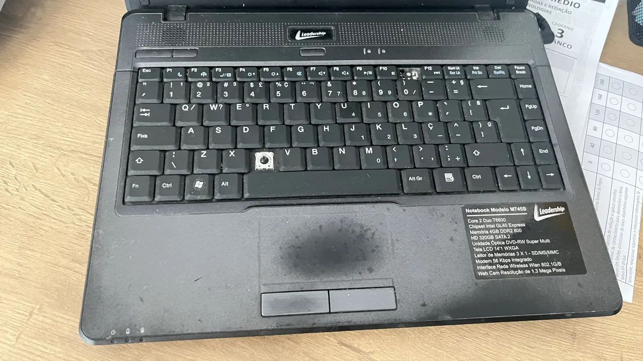 Netbook Leadership- Possui alguns defeitos - Foto 2