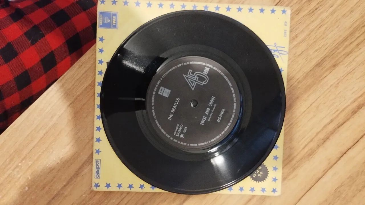 Compacto Beatles Twist and shout /back in the ussr - Foto 4