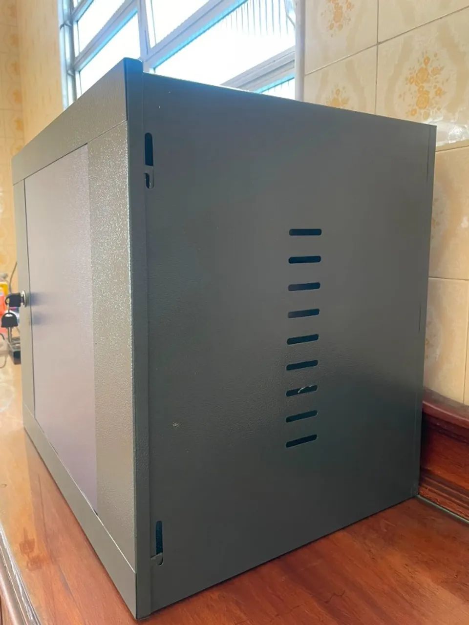 Rack Metálico de Parede para CFTV / DVR com Chave - Foto 3