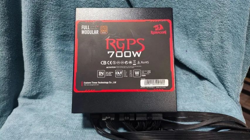 Fonte Redragon RGPS 700W - Foto 2
